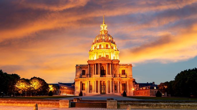 Le Dôme des Invalides illuminé par AURA